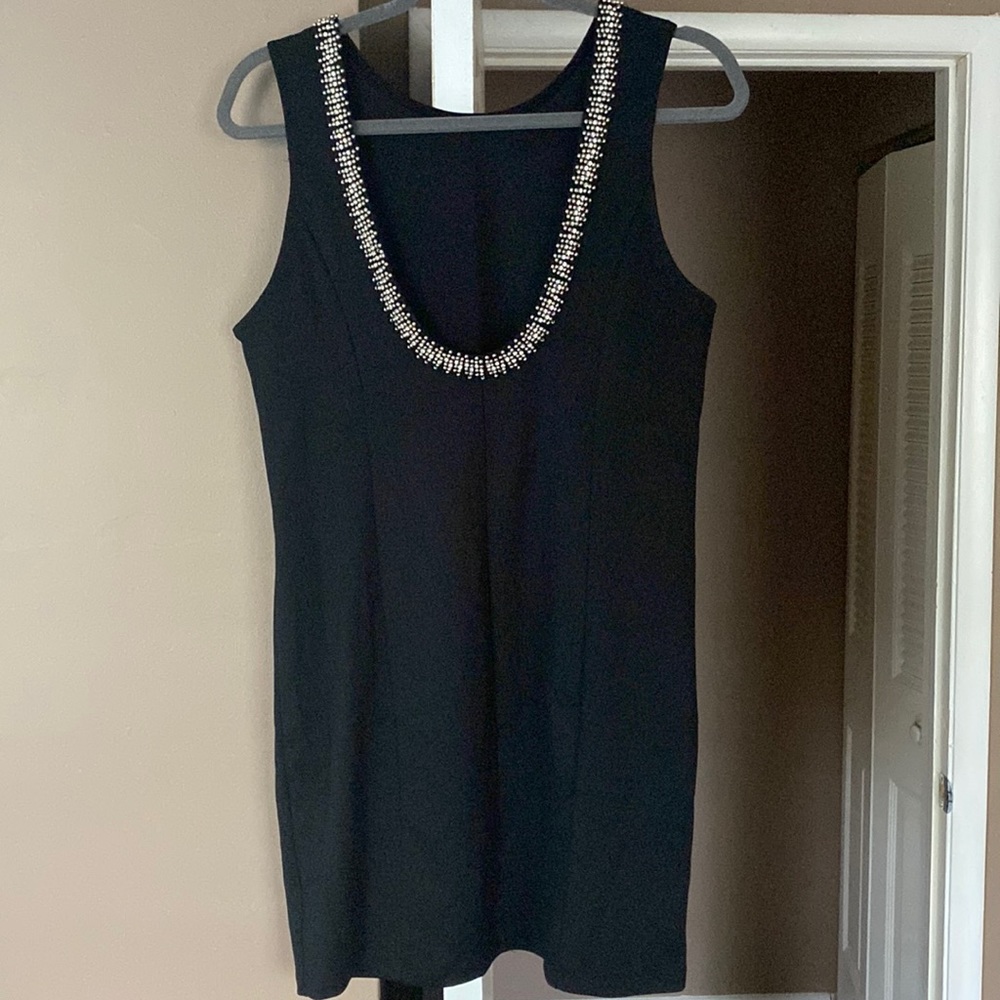 Sleeveless black dress